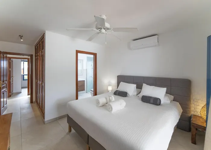 Marisol Playa Blanca Stylish Comfort Private Heated Pool Villa *