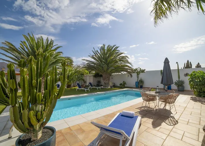 Marisol Playa Blanca Stylish Comfort Private Heated Pool Villa