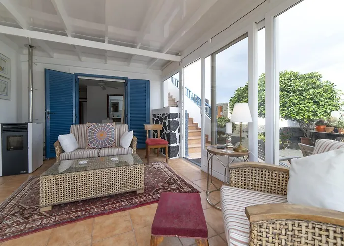 Marisol Playa Blanca Stylish Comfort Private Heated Pool Villa *