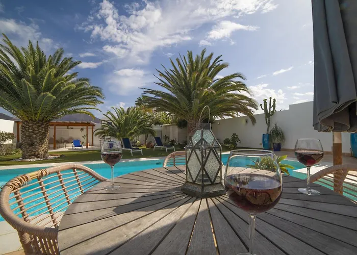Marisol Playa Blanca Stylish Comfort Private Heated Pool Villa