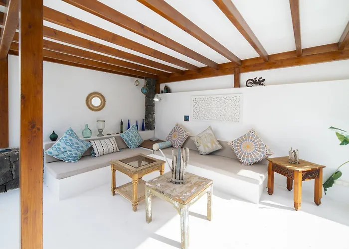 Marisol Playa Blanca Stylish Comfort Private Heated Pool Villa